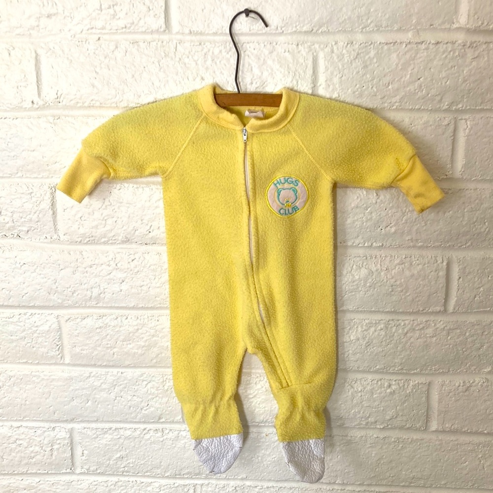 Vintage Infant Yellow Baby Hugs Club Footie Fleece Pajamas